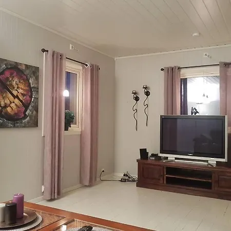 Holiday House At Svartfoss Farm * Storslett